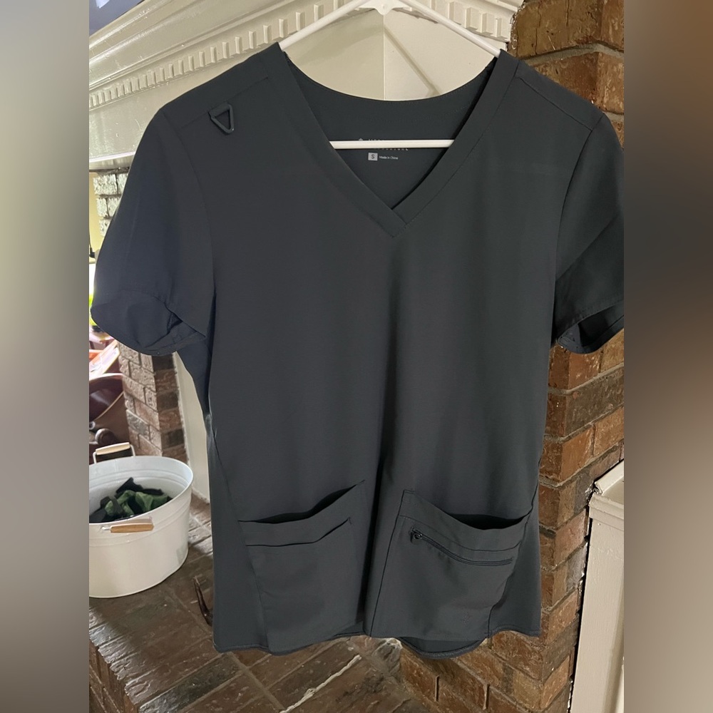 Med Couture Charcoal scrub set